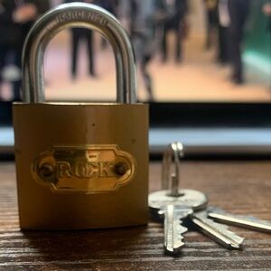 ROCK Brass Padlock with Keys